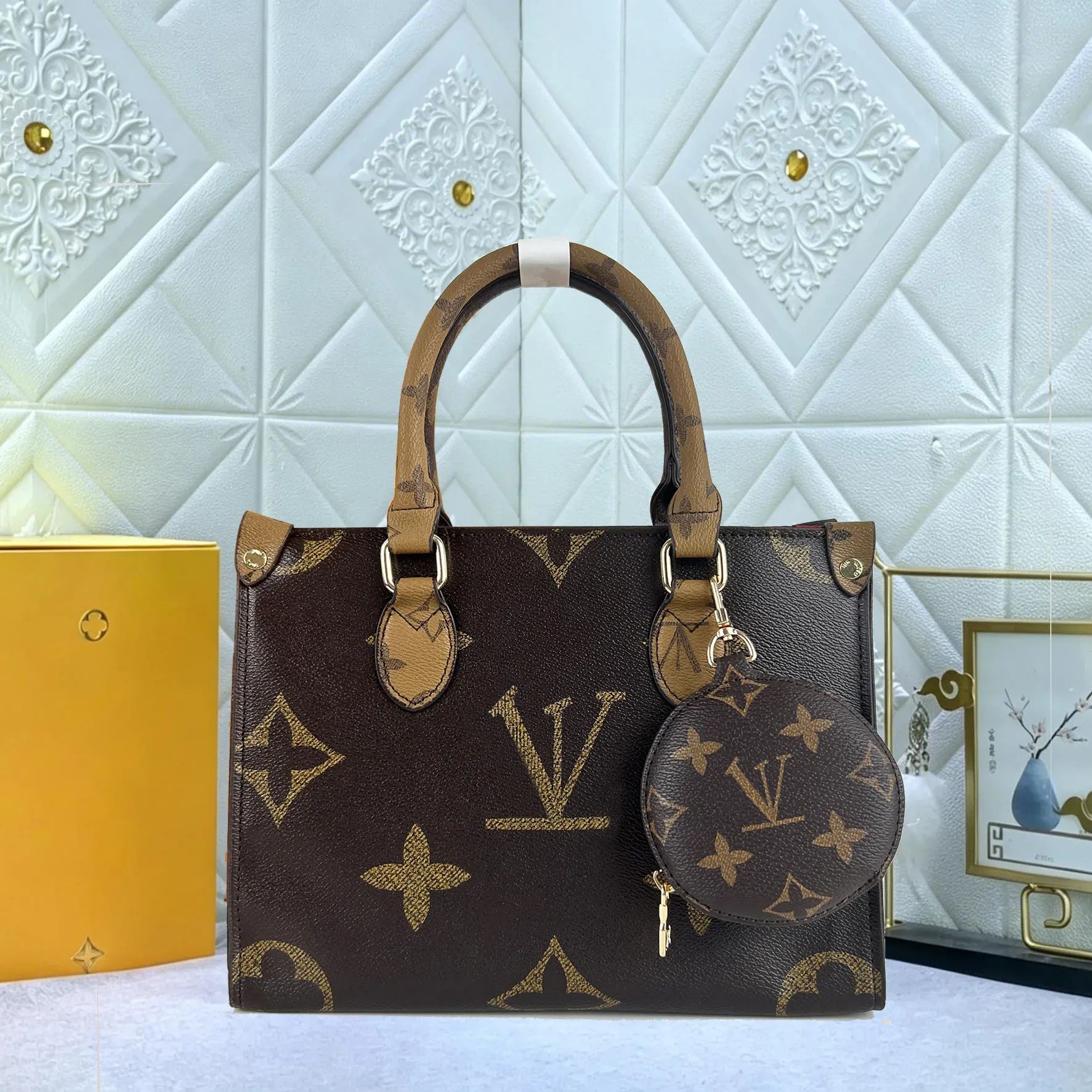 Tote bag luxury Designer Bags 2026 Trends purse bag sac de luxe Luxury Bag Handbags Shoulder Bag Crossbody bags Classic Metallic Letter tote bag women Shopping Bag - 8 of 8