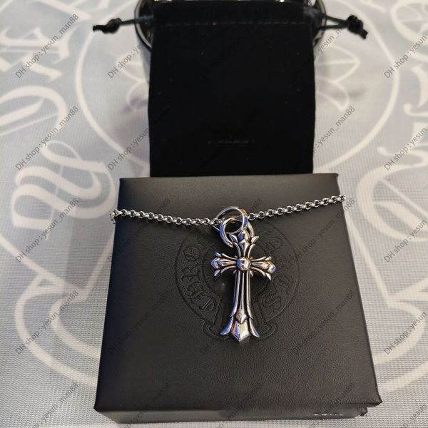 chrome Necklace Bold Letter Cross Women chromes Necklaces Designer Brand Flower Pendant Chain Men chromed Jewelry Necklace A2Fr - Jewelry - menswatches1cool